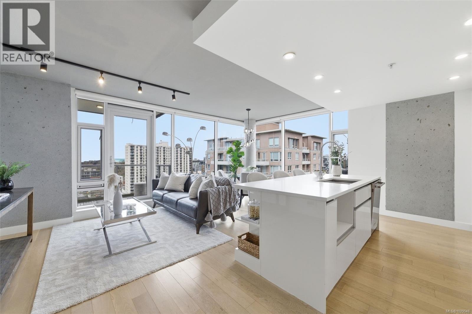 1202 989 Johnson St, Victoria, British Columbia