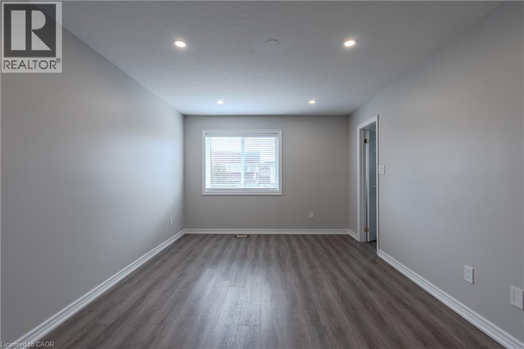 7 Hollinrake Avenue, Brantford, Ontario  N3T 0A6 - Photo 27 - 40812989