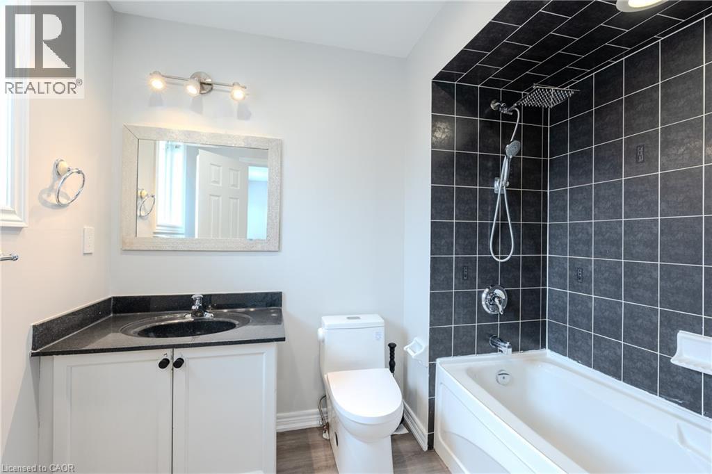 7 Hollinrake Avenue, Brantford, Ontario  N3T 0A6 - Photo 32 - 40812989