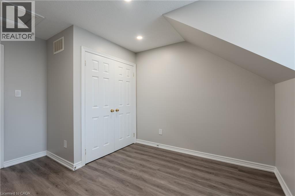 7 Hollinrake Avenue, Brantford, Ontario  N3T 0A6 - Photo 38 - 40812989