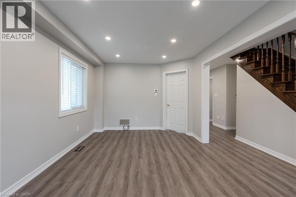 7 Hollinrake Avenue, Brantford, Ontario  N3T 0A6 - Photo 9 - 40812989