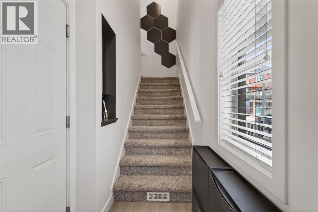 252 Walden Path SE, Calgary, Alberta  T2X 4C4 - Photo 3 - A2290911