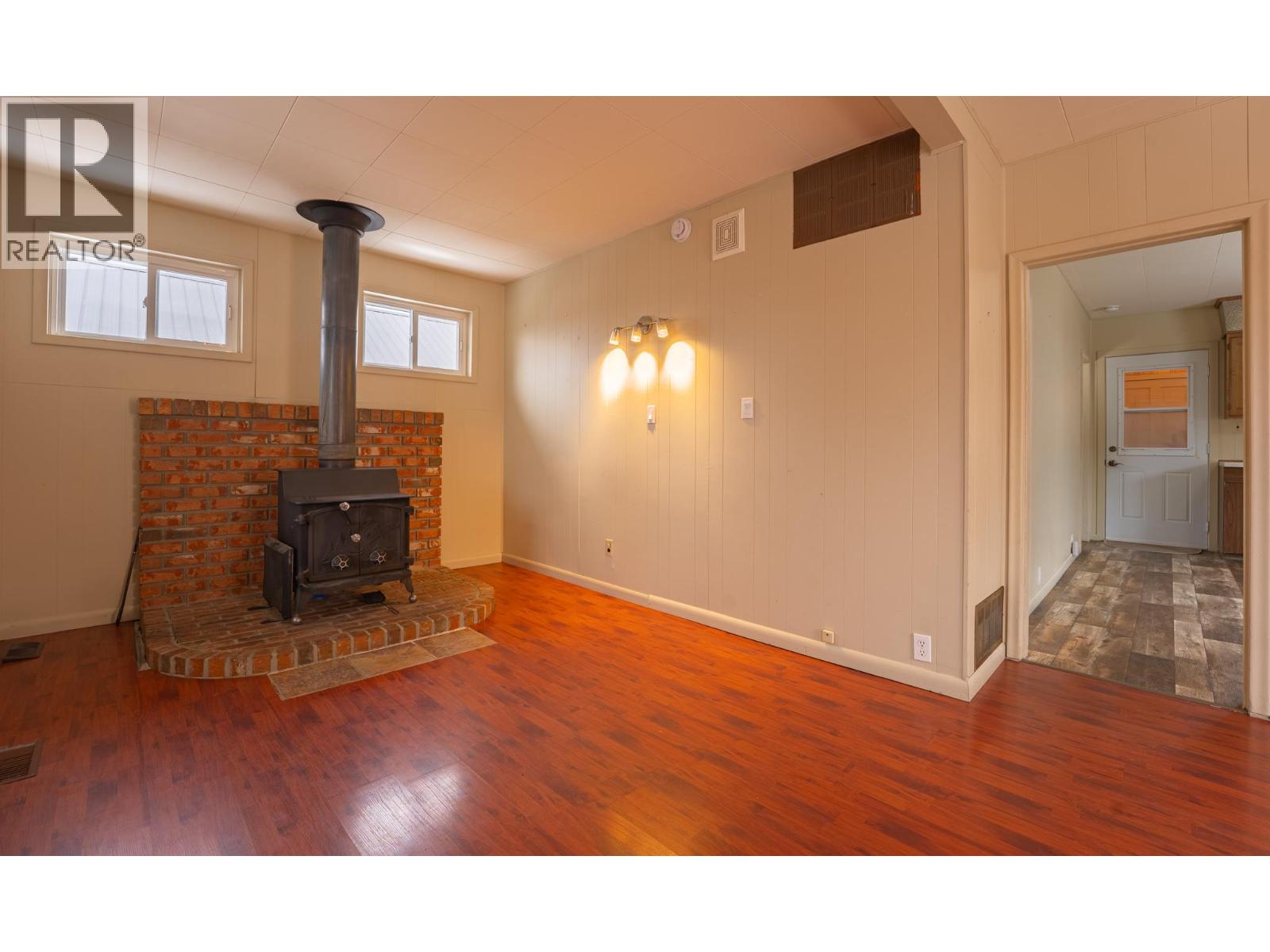 608 4th Avenue, Kimberley, British Columbia  V1A 2S1 - Photo 5 - 10379897