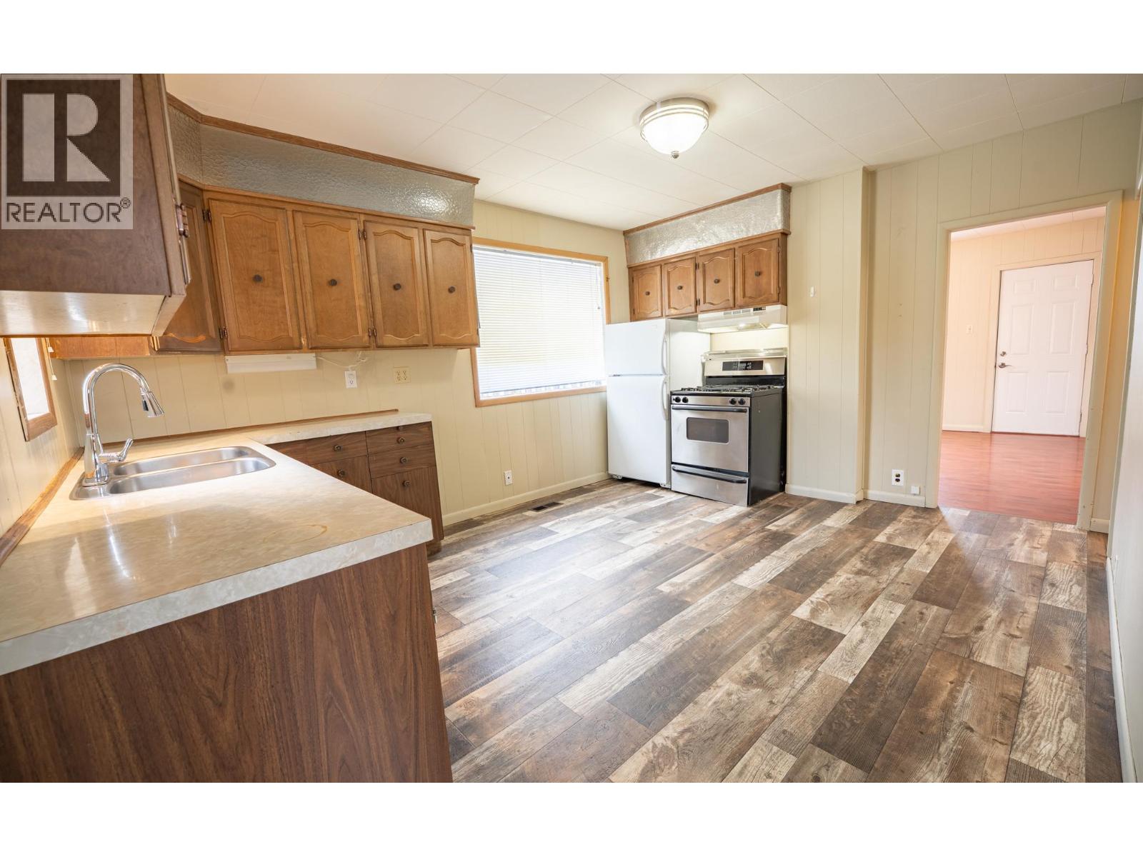 608 4th Avenue, Kimberley, British Columbia  V1A 2S1 - Photo 8 - 10379897