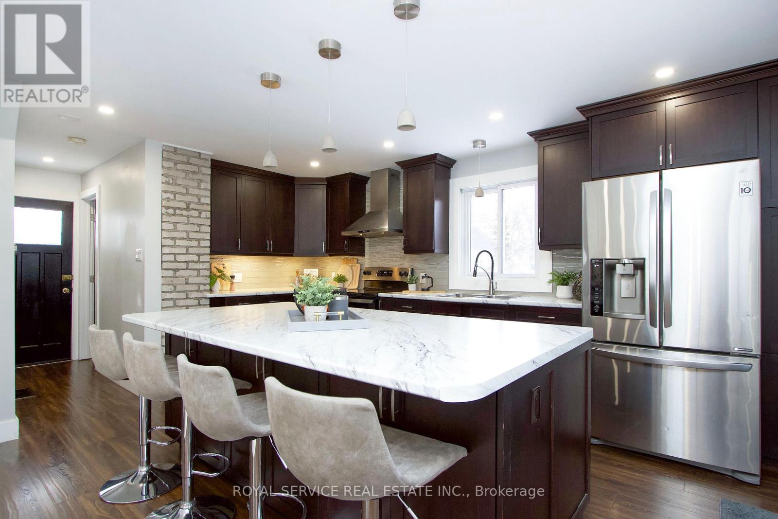 383 Campbell Street, Cobourg, Ontario  K9A 4C1 - Photo 5 - X12899614