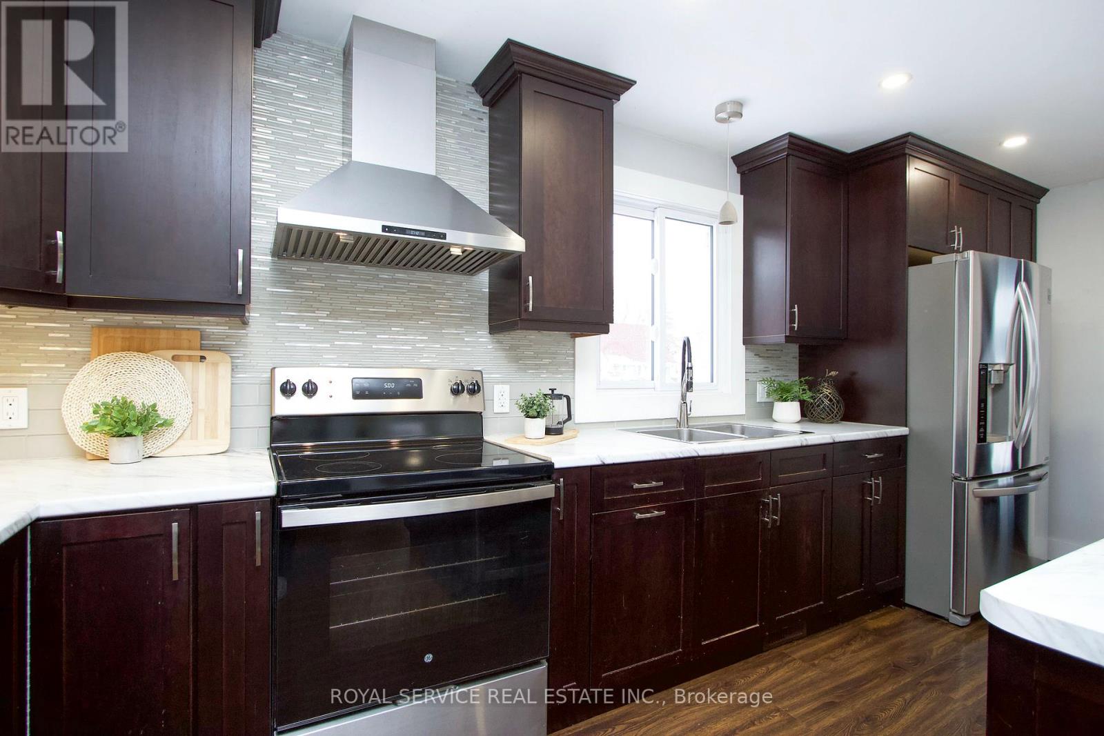 383 Campbell Street, Cobourg, Ontario  K9A 4C1 - Photo 8 - X12899614