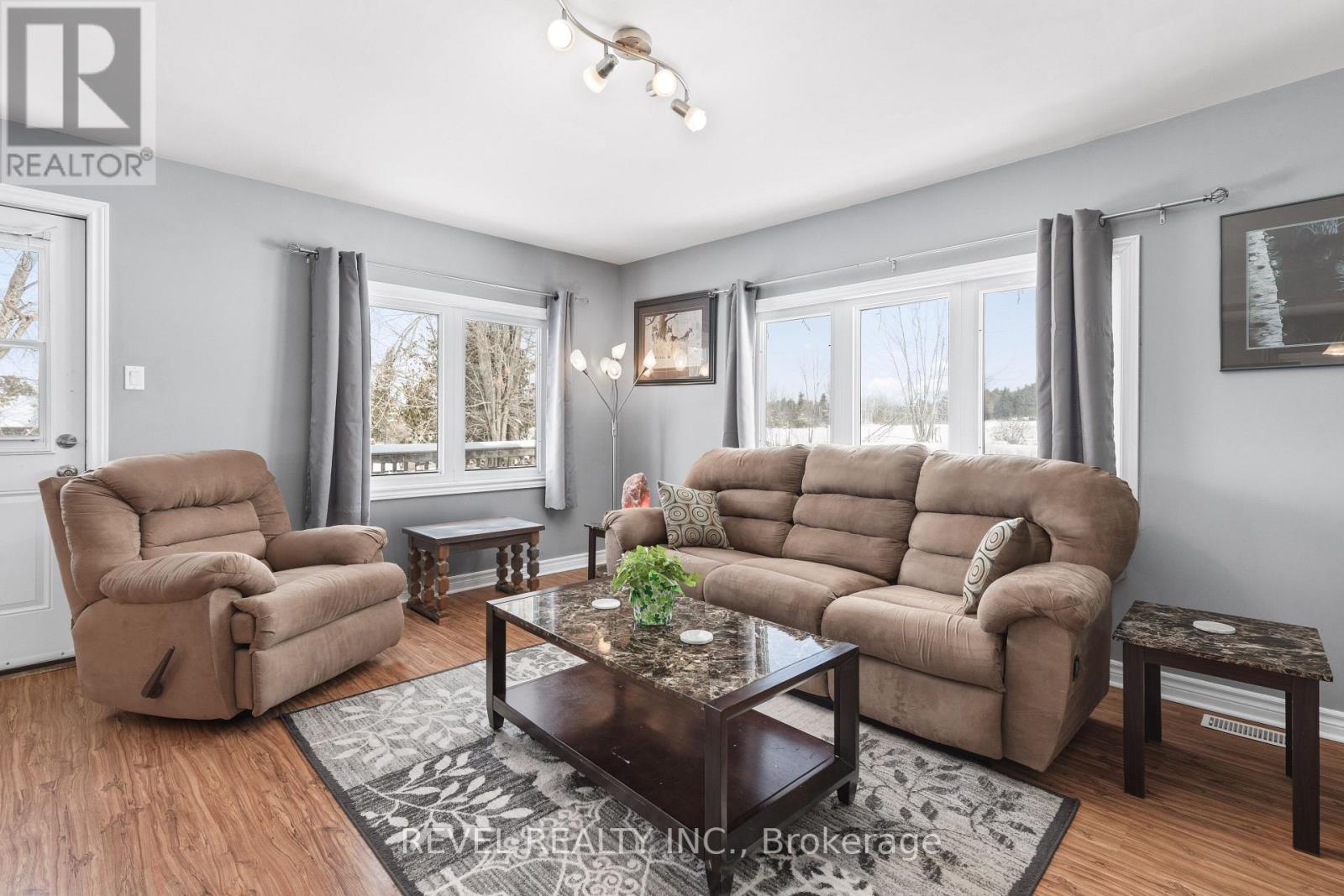 1393 Killarney Bay Road, Kawartha Lakes (Fenelon), Ontario  K0M 1G0 - Photo 12 - X12899642