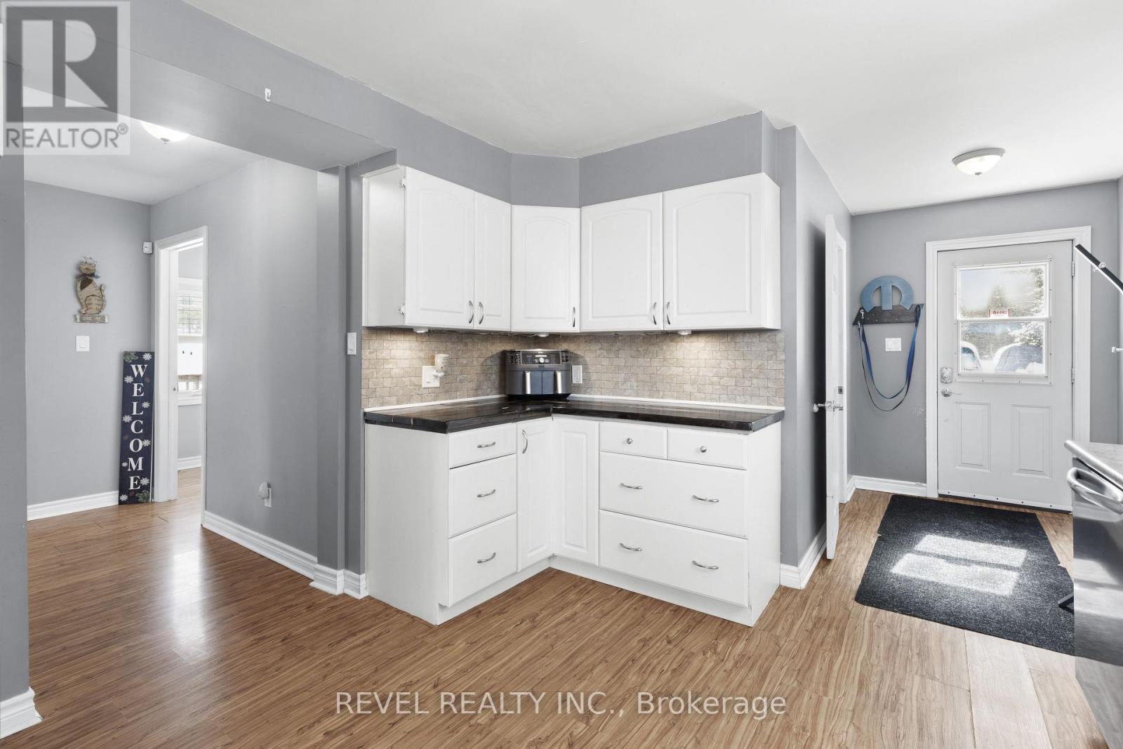 1393 Killarney Bay Road, Kawartha Lakes (Fenelon), Ontario  K0M 1G0 - Photo 21 - X12899642