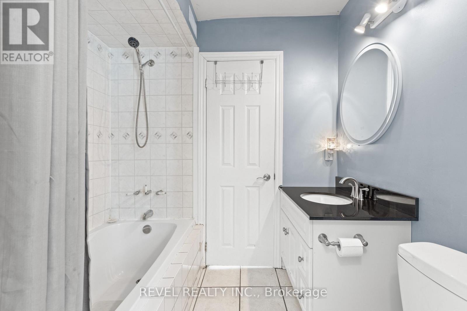 1393 Killarney Bay Road, Kawartha Lakes (Fenelon), Ontario  K0M 1G0 - Photo 22 - X12899642