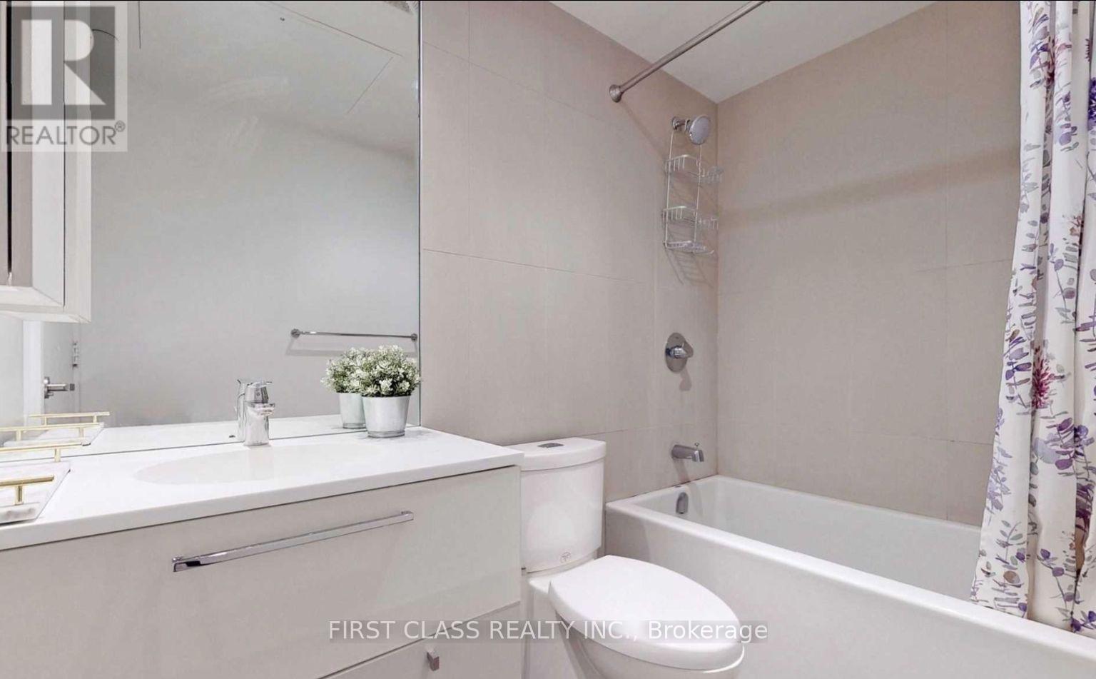 4202 - 15 Grenville Street, Toronto, Ontario  M4Y 0B9 - Photo 5 - C12899520