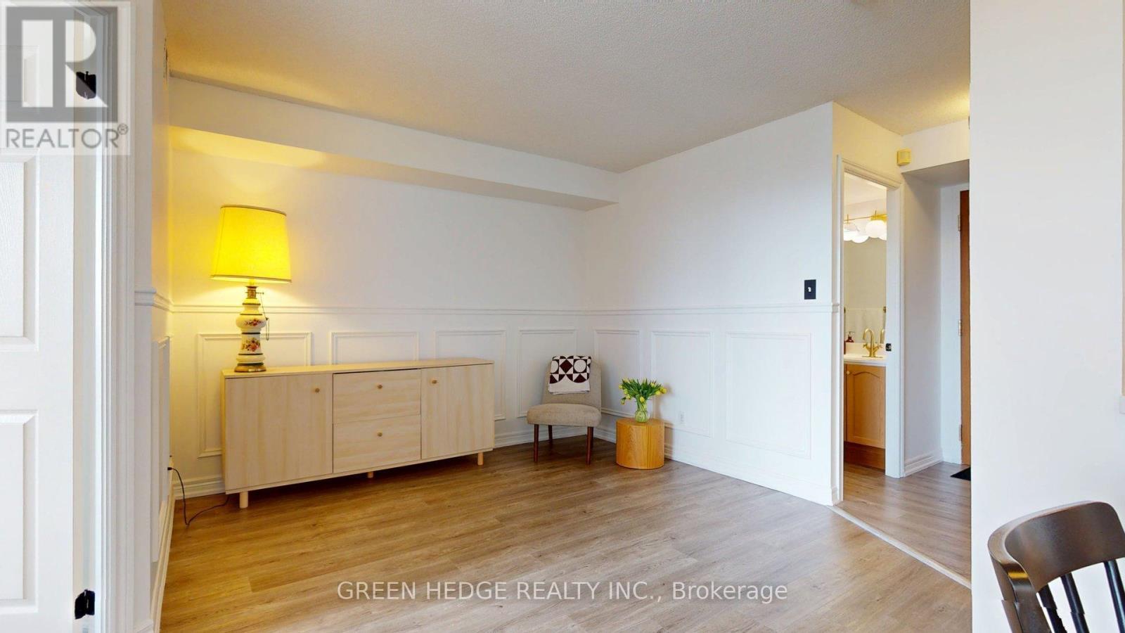 901 - 1700 Eglinton Avenue E, Toronto, Ontario  M4A 2X4 - Photo 7 - C12899598