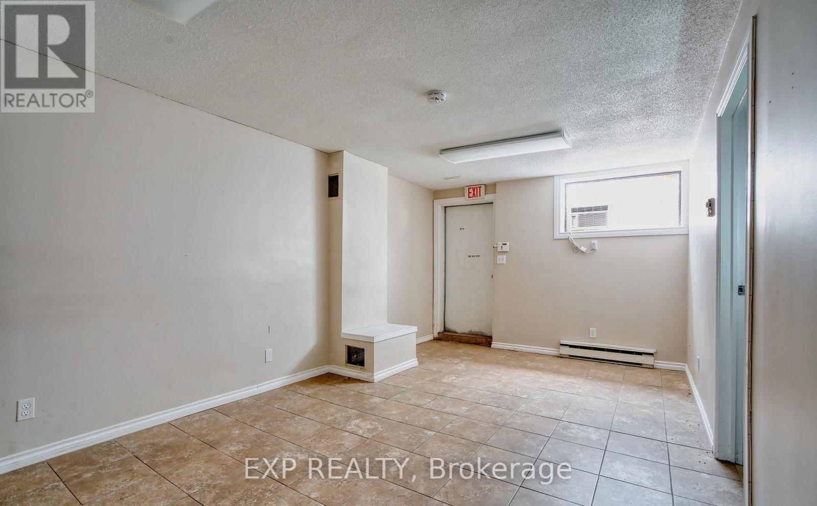 Lower - 89 Wharncliffe Road N, London North, Ontario  N6H 2A7 - Photo 15 - X12899478