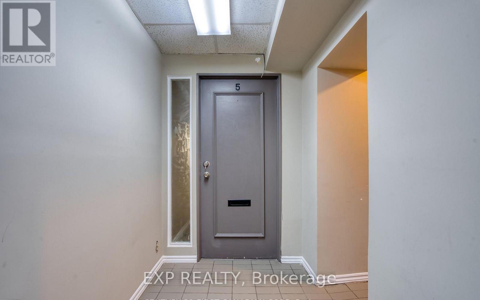 Lower - 89 Wharncliffe Road N, London North, Ontario  N6H 2A7 - Photo 6 - X12899478