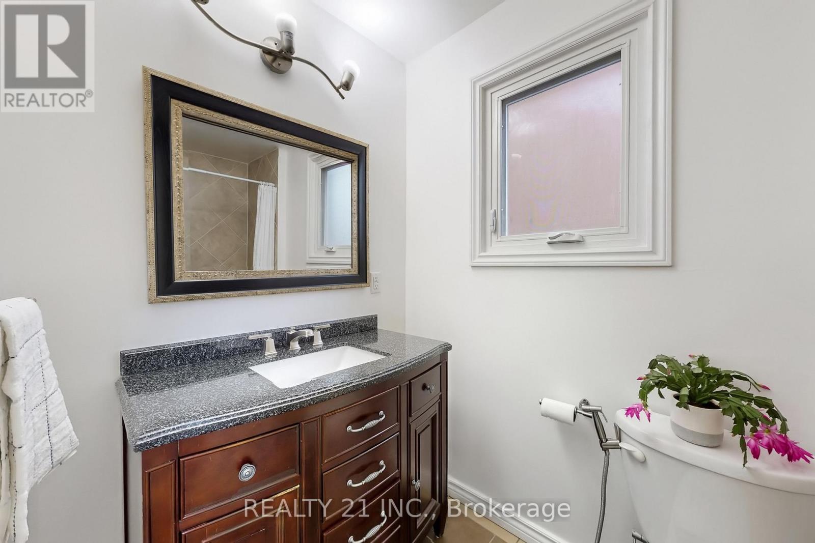 194a Magnolia Avenue, Toronto, Ontario  M1K 3K8 - Photo 20 - E12899462