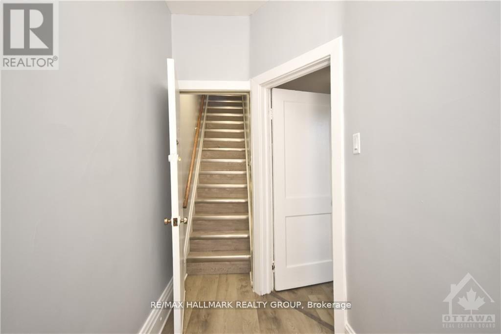 2 - 15 Marier Avenue, Ottawa, Ontario  K1L 5S6 - Photo 6 - X12899532
