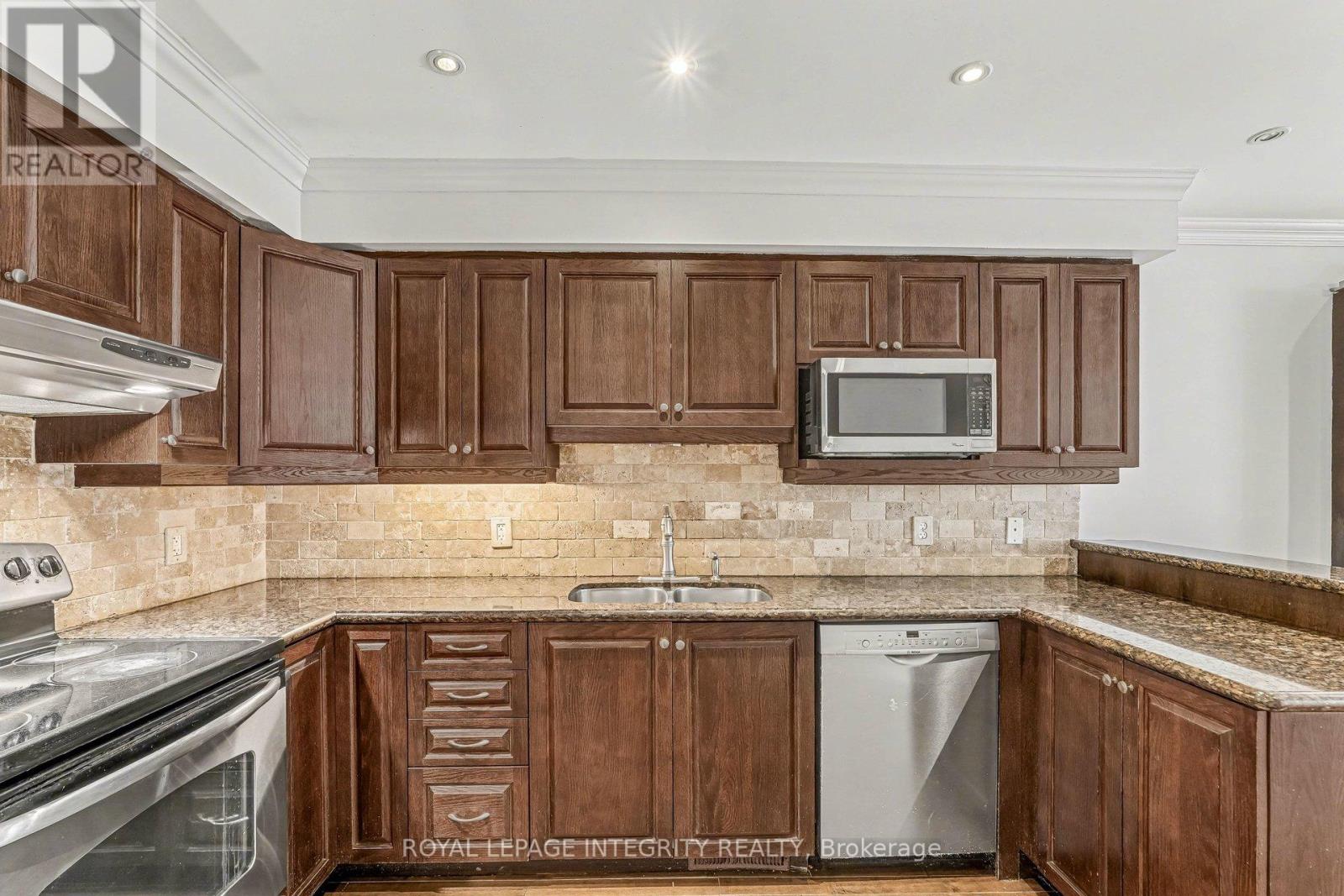 429 Ashbourne Crescent, Ottawa, Ontario  K2J 0H7 - Photo 14 - X12899572