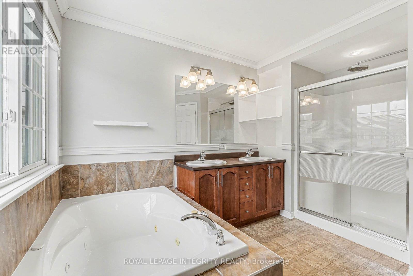 429 Ashbourne Crescent, Ottawa, Ontario  K2J 0H7 - Photo 22 - X12899572