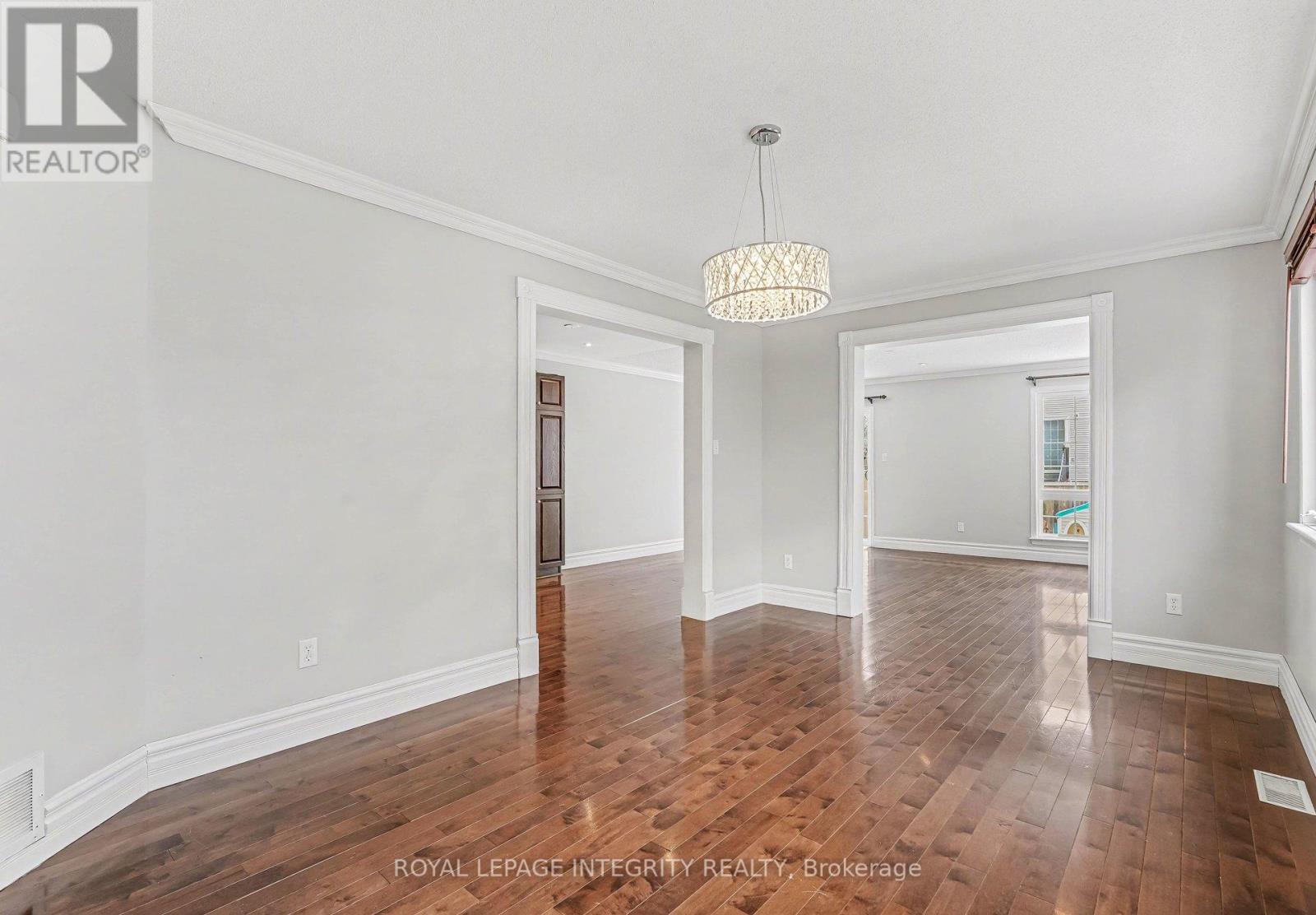 429 Ashbourne Crescent, Ottawa, Ontario  K2J 0H7 - Photo 6 - X12899572