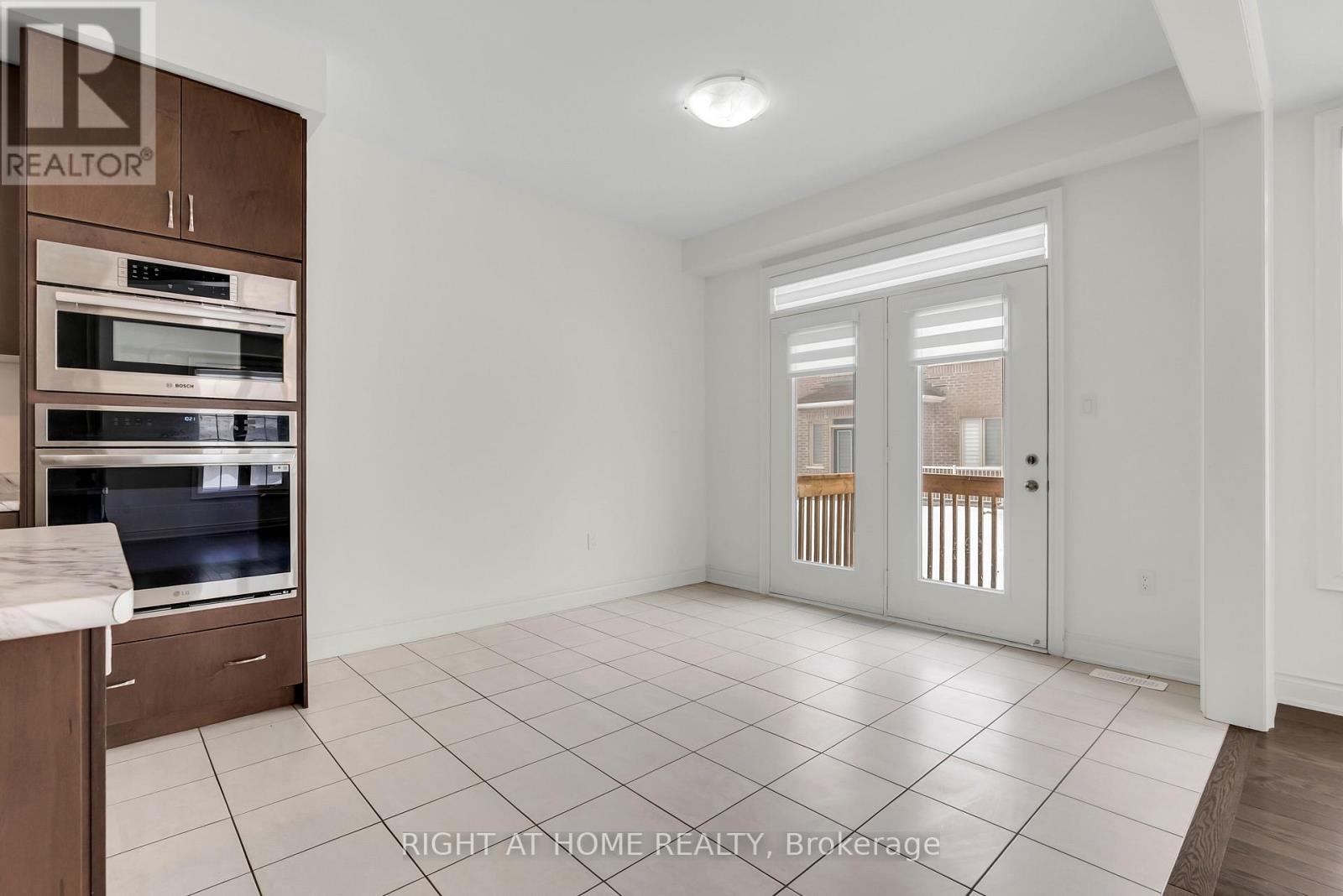 333 Boundary Boulevard, Whitchurch-Stouffville, Ontario  L4A 5E2 - Photo 11 - N12861018