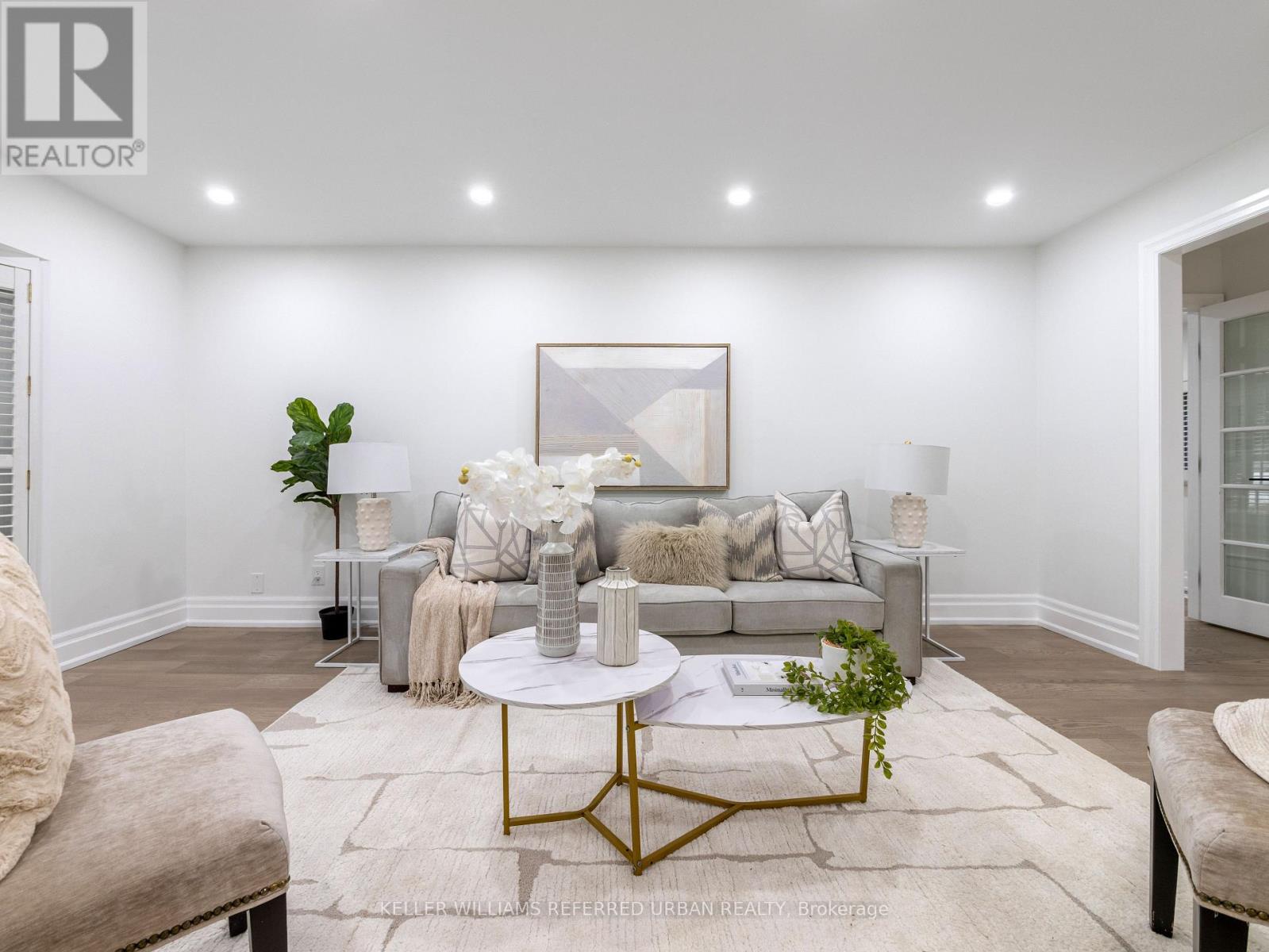 17 Sleepy Hollow Lane, Whitchurch-Stouffville, Ontario  L4A 3G7 - Photo 5 - N12898954