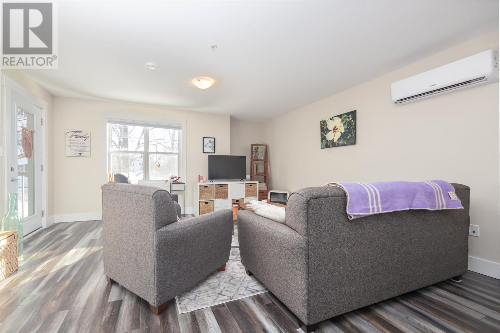 206 29 Stratford Road, Stratford, Prince Edward Island  C1B 1T4 - Photo 9 - 202604936