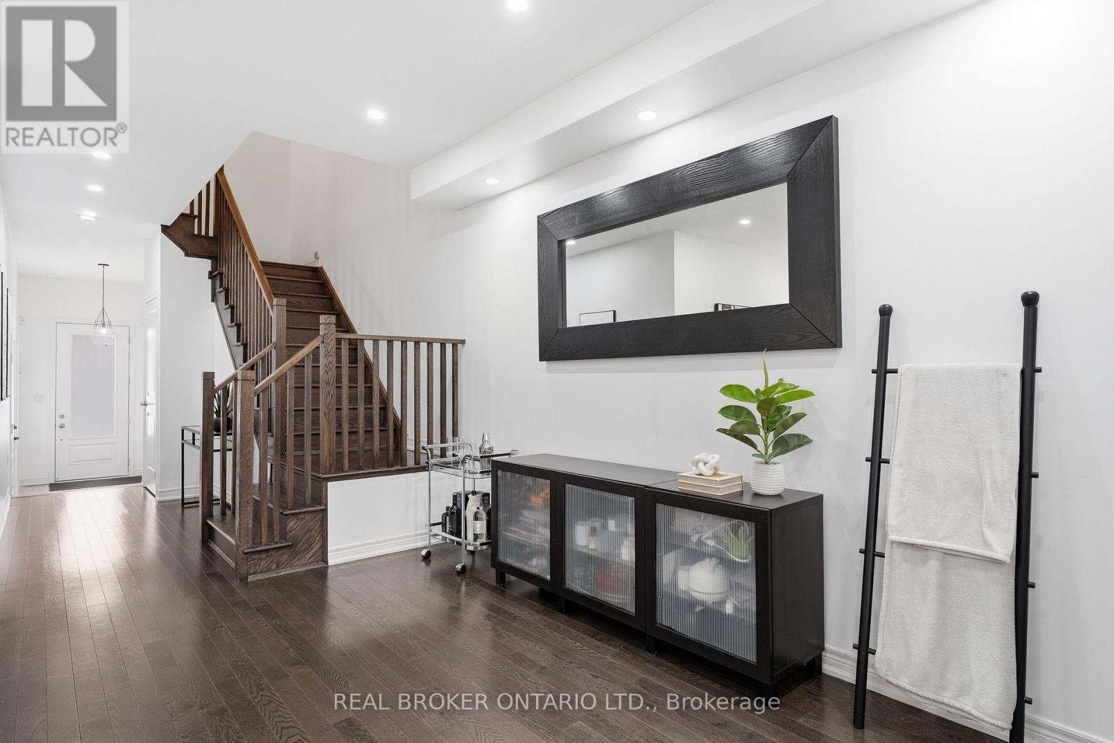 2056 Dale Road, Innisfil (Alcona), Ontario  L9S 0J8 - Photo 10 - N12899508