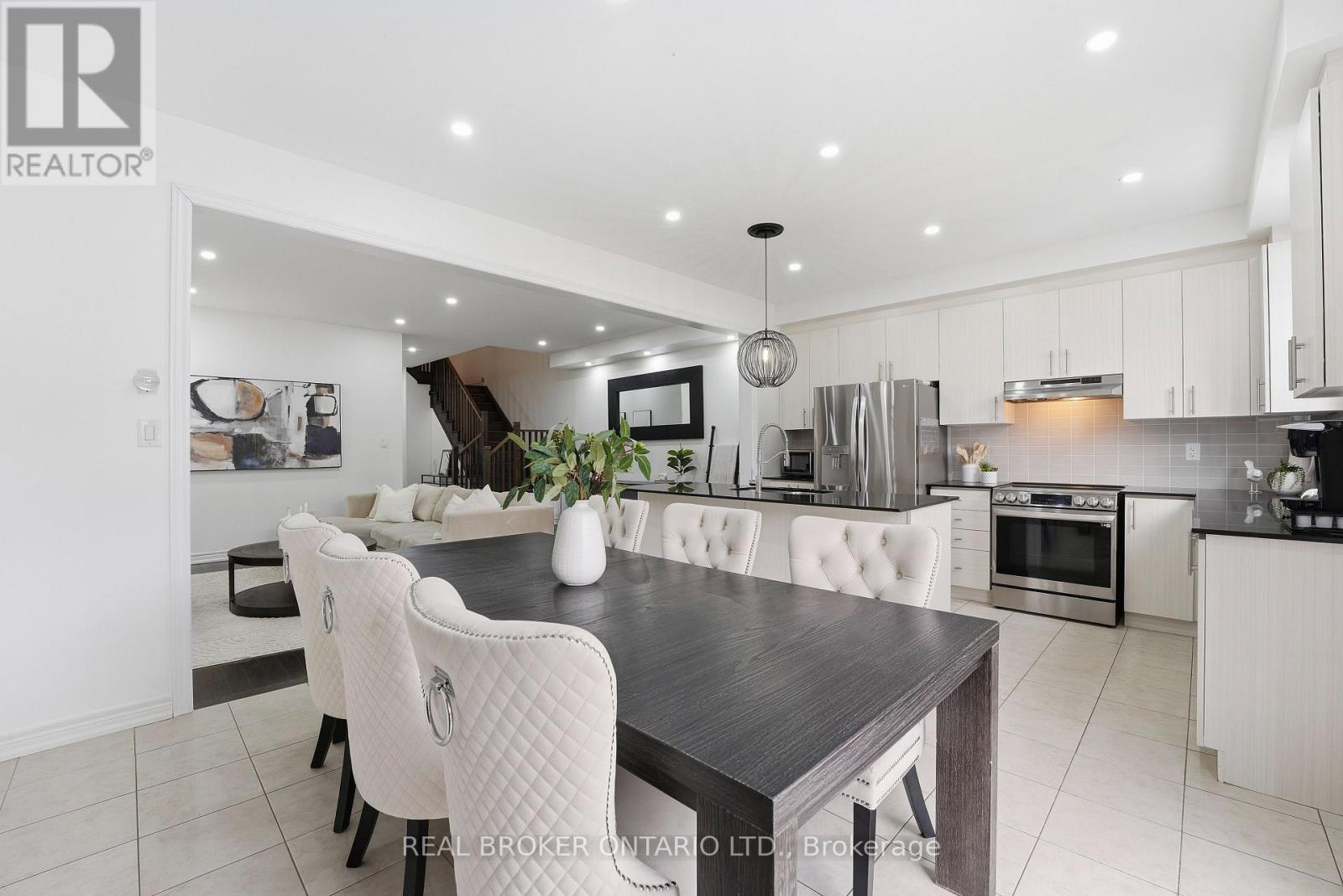 2056 Dale Road, Innisfil (Alcona), Ontario  L9S 0J8 - Photo 9 - N12899508