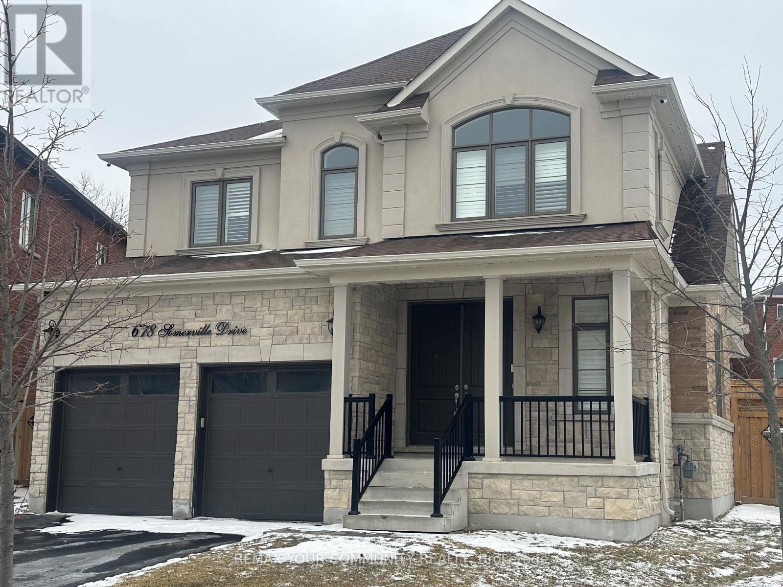 678 Somerville Drive, Newmarket (Stonehaven-Wyndham), Ontario  L3X 0J6 - Photo 2 - N12899576