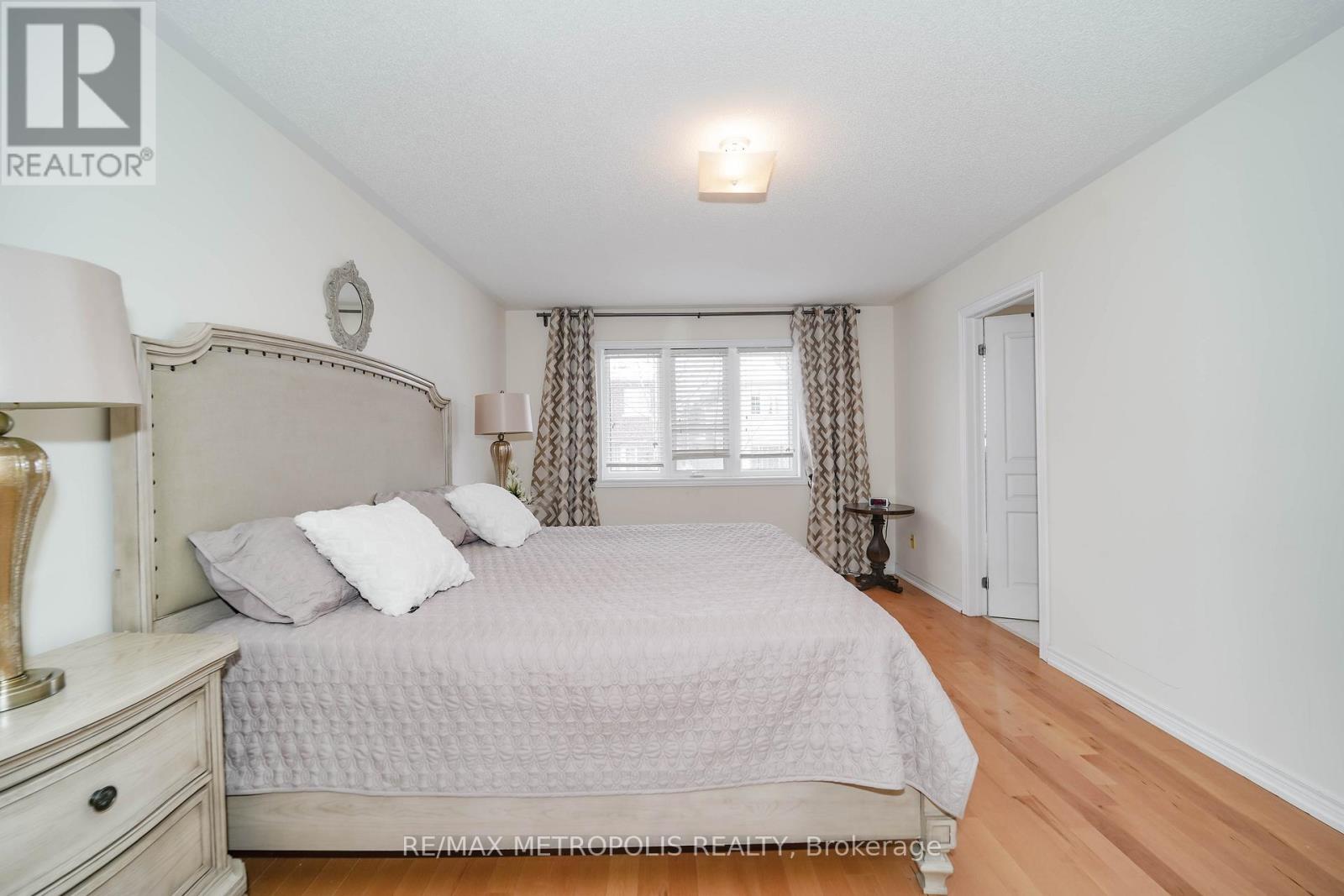 58 Lady Loretta Lane, Vaughan, Ontario  L6A 4E9 - Photo 20 - N12899604