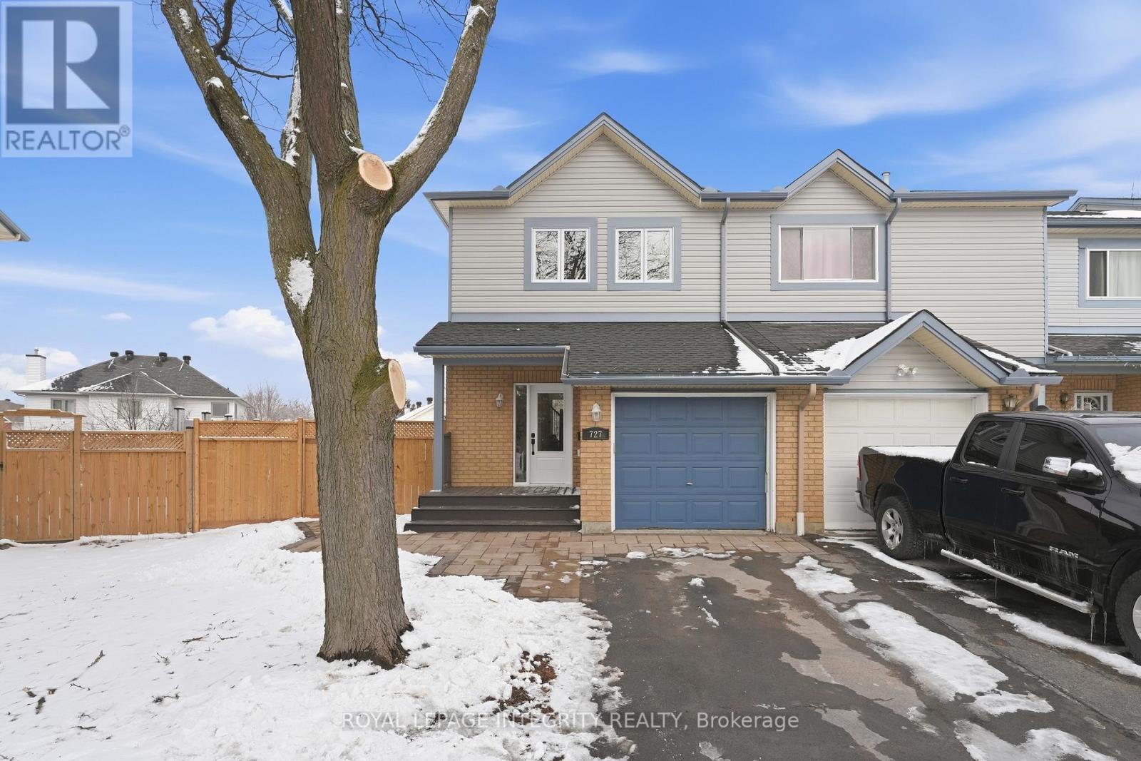 727 HANCOCK CRESCENT, Ottawa, Ontario