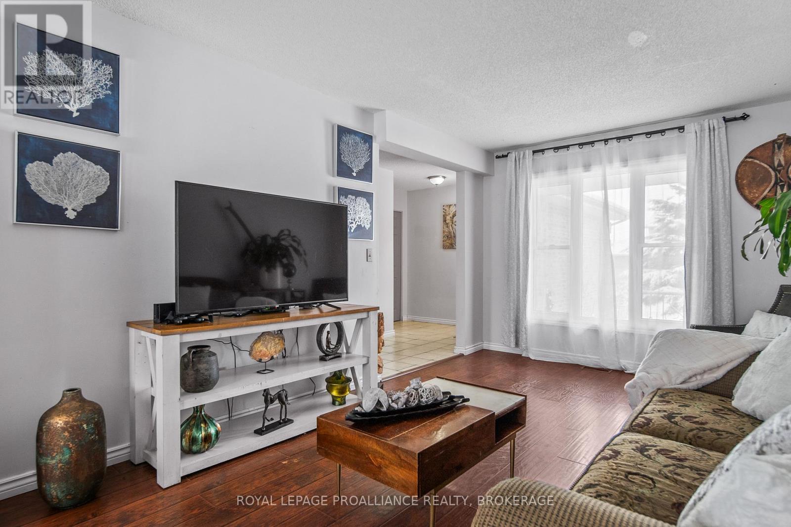 4 Balmoral Court, Kingston (West Of Sir John A. Blvd), Ontario  K7M 7S9 - Photo 11 - X12899590