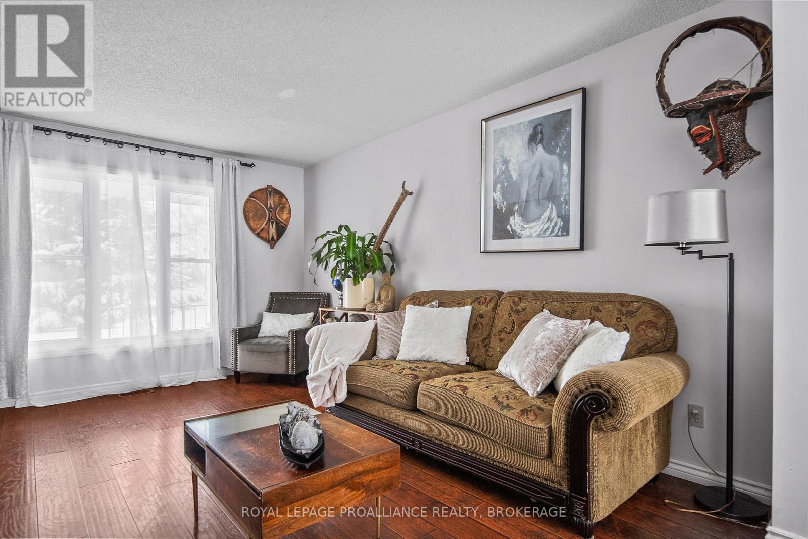 4 Balmoral Court, Kingston (West Of Sir John A. Blvd), Ontario  K7M 7S9 - Photo 12 - X12899590