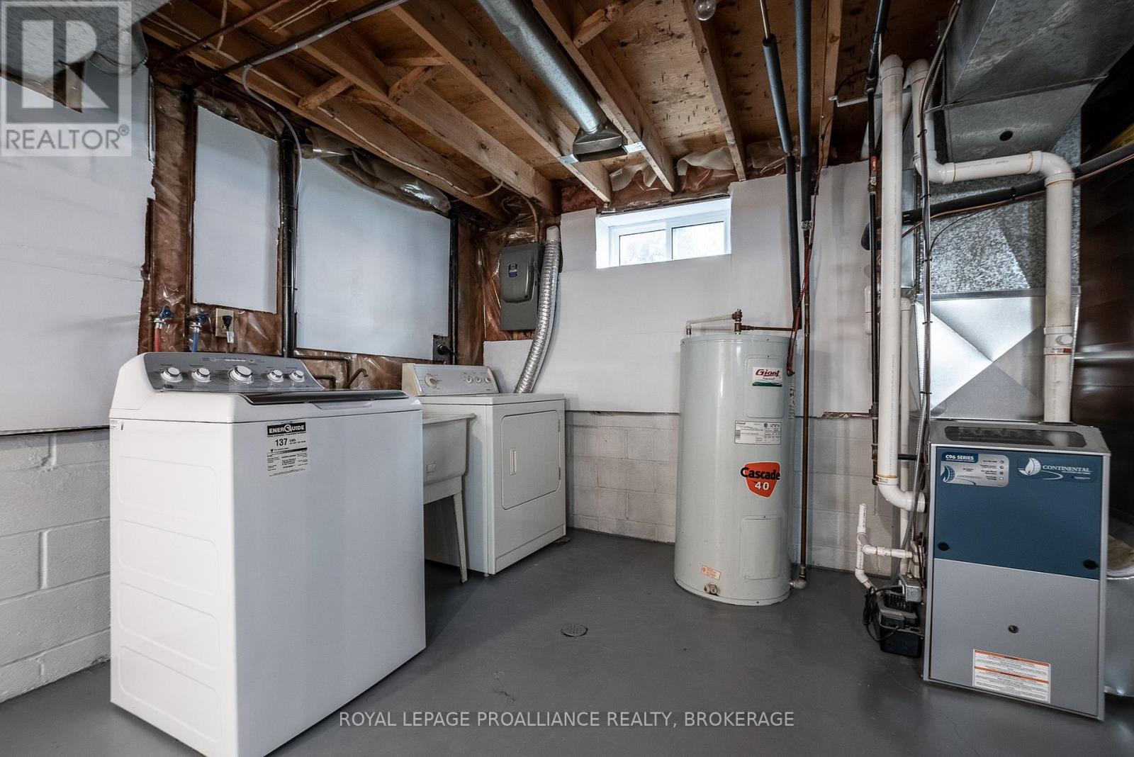 4 Balmoral Court, Kingston (West Of Sir John A. Blvd), Ontario  K7M 7S9 - Photo 33 - X12899590