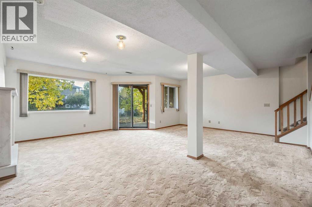 52 Sandarac Circle NW, Calgary, Alberta  T3K 3V6 - Photo 24 - A2263600