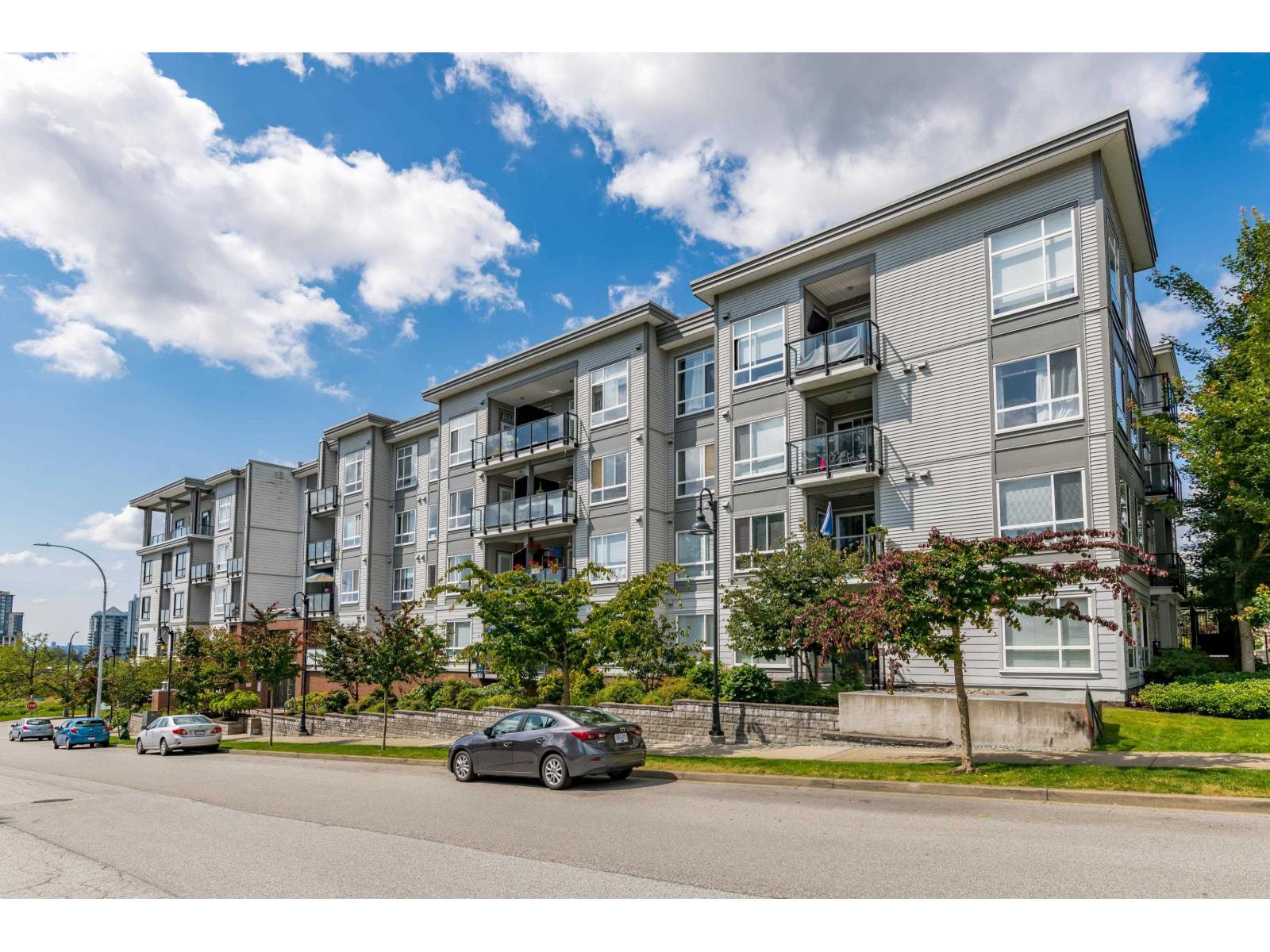 201 13733 107a Avenue, Surrey, British Columbia  V3T 0B7 - Photo 1 - R3100861