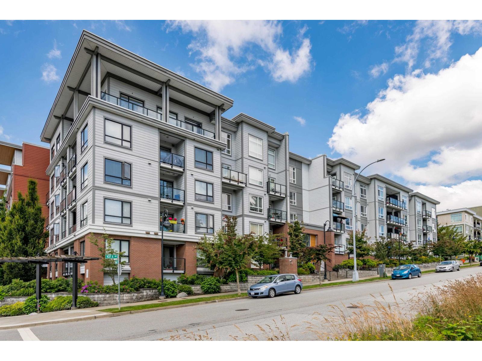 201 13733 107a Avenue, Surrey, British Columbia  V3T 0B7 - Photo 2 - R3100861