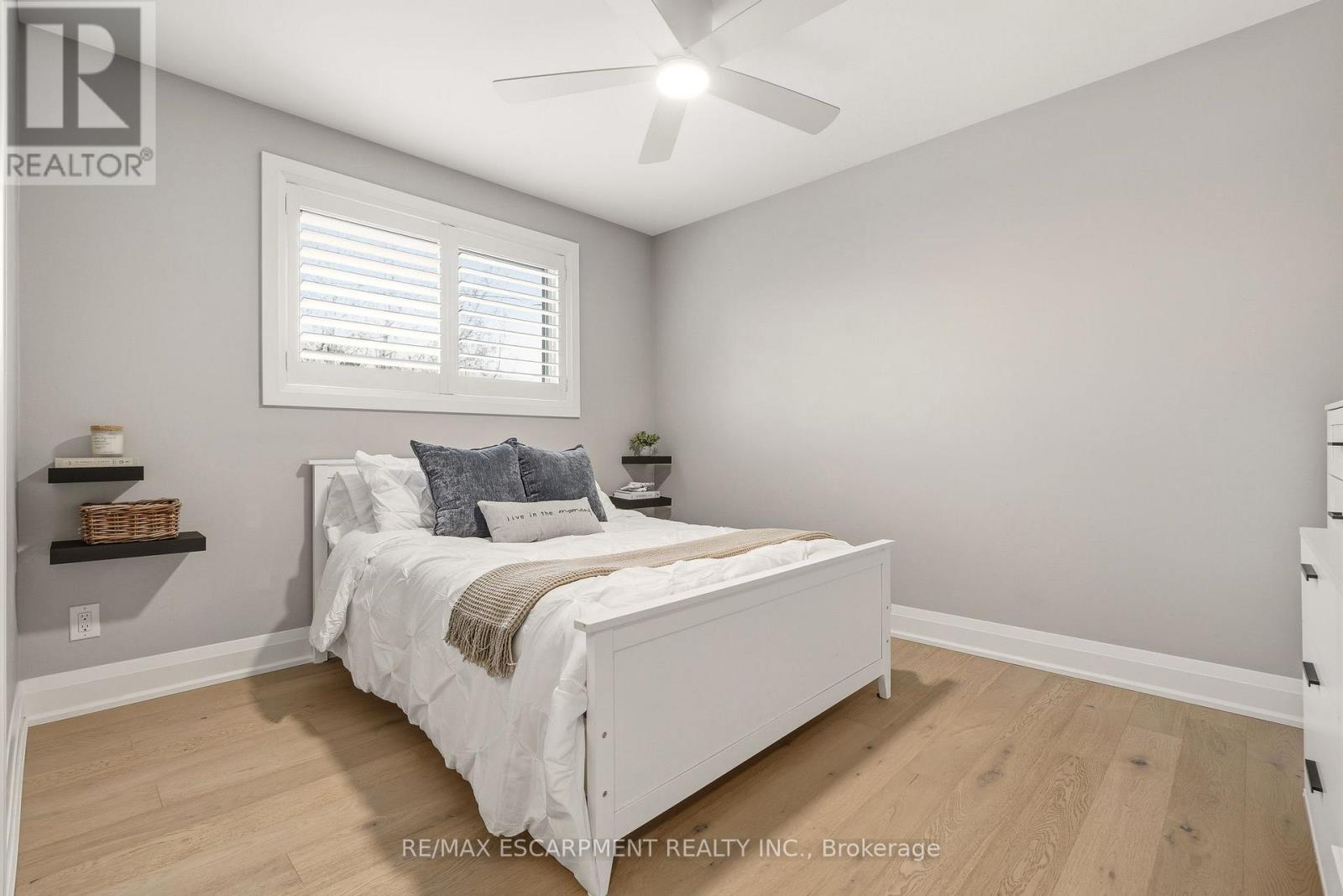 688 Mullin Way, Burlington, Ontario  L7L 4J7 - Photo 24 - W12899488