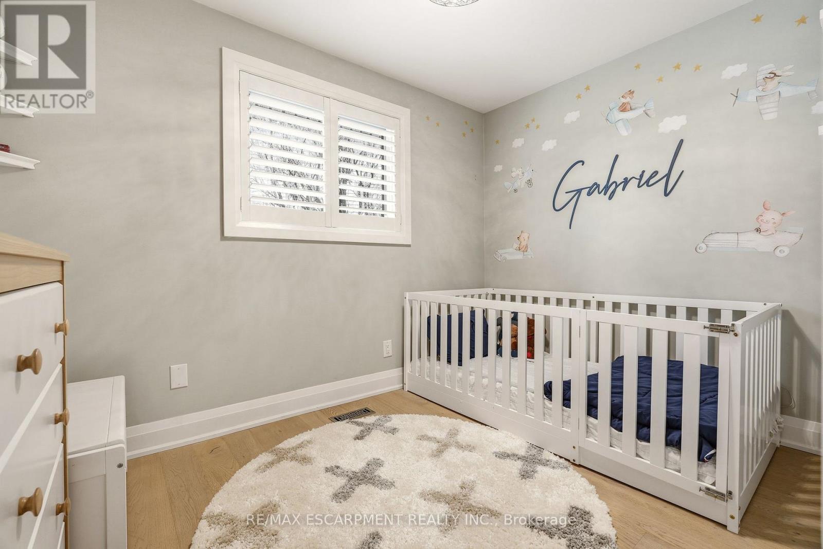 688 Mullin Way, Burlington, Ontario  L7L 4J7 - Photo 26 - W12899488