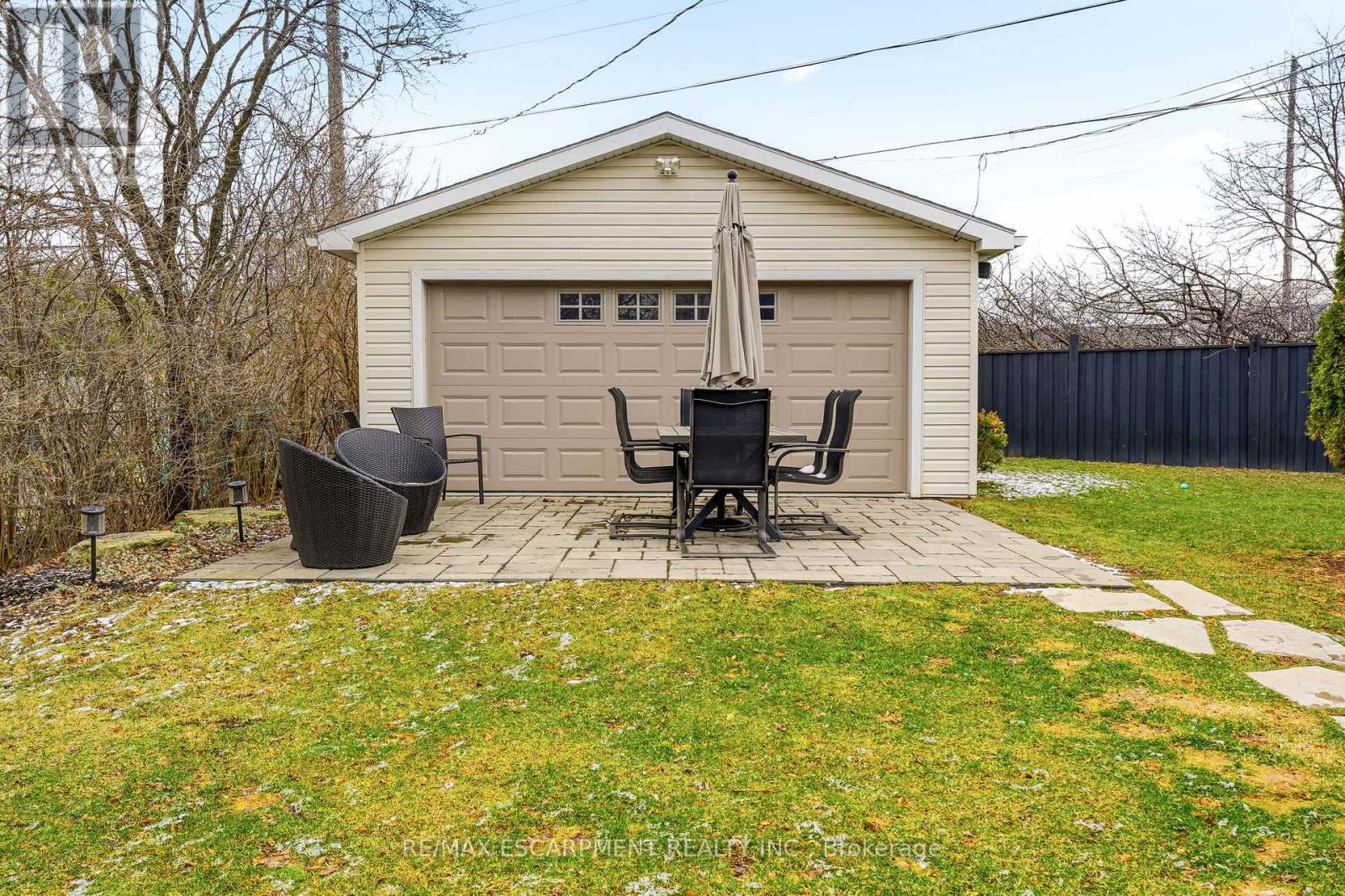 688 Mullin Way, Burlington, Ontario  L7L 4J7 - Photo 38 - W12899488