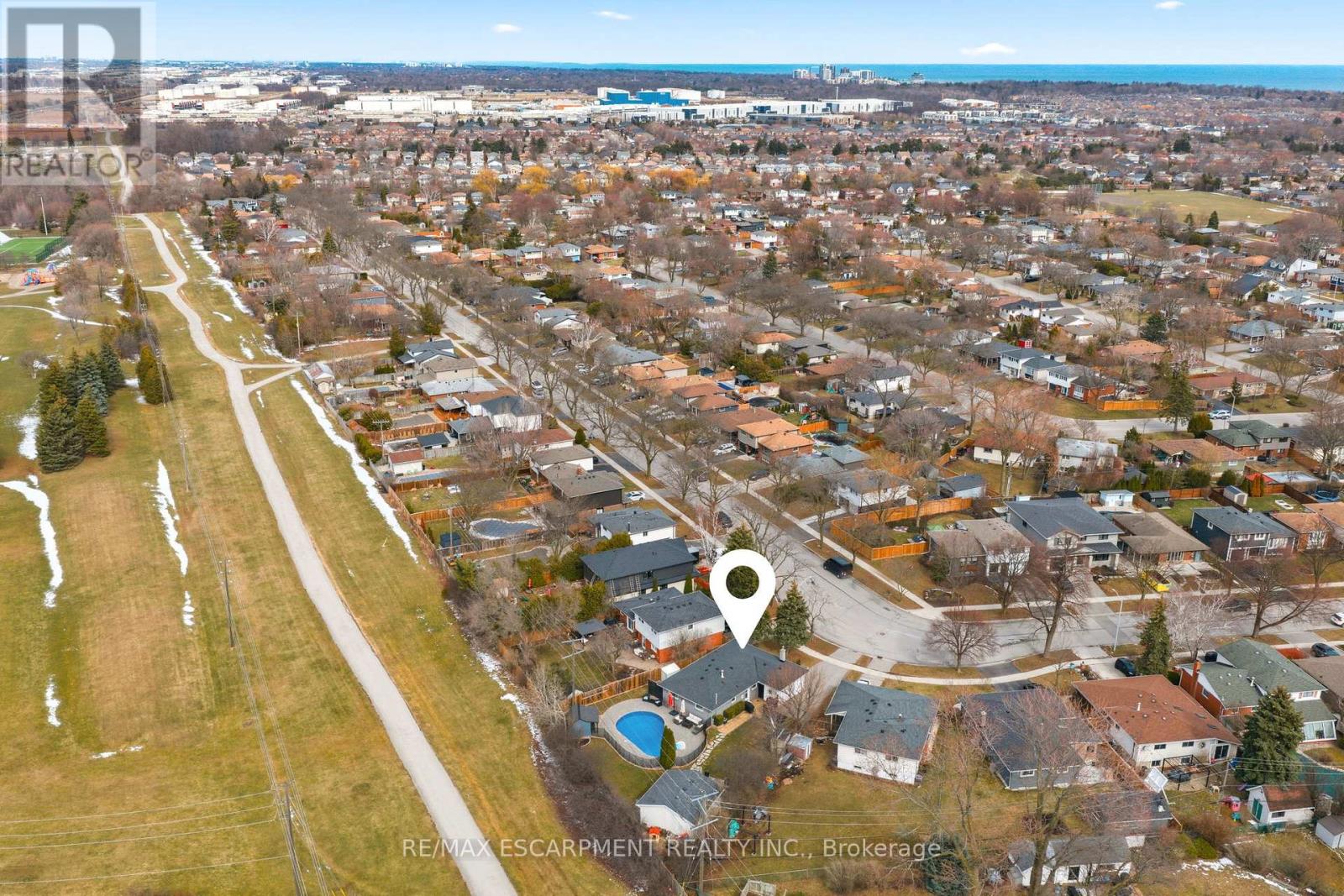 688 Mullin Way, Burlington, Ontario  L7L 4J7 - Photo 43 - W12899488