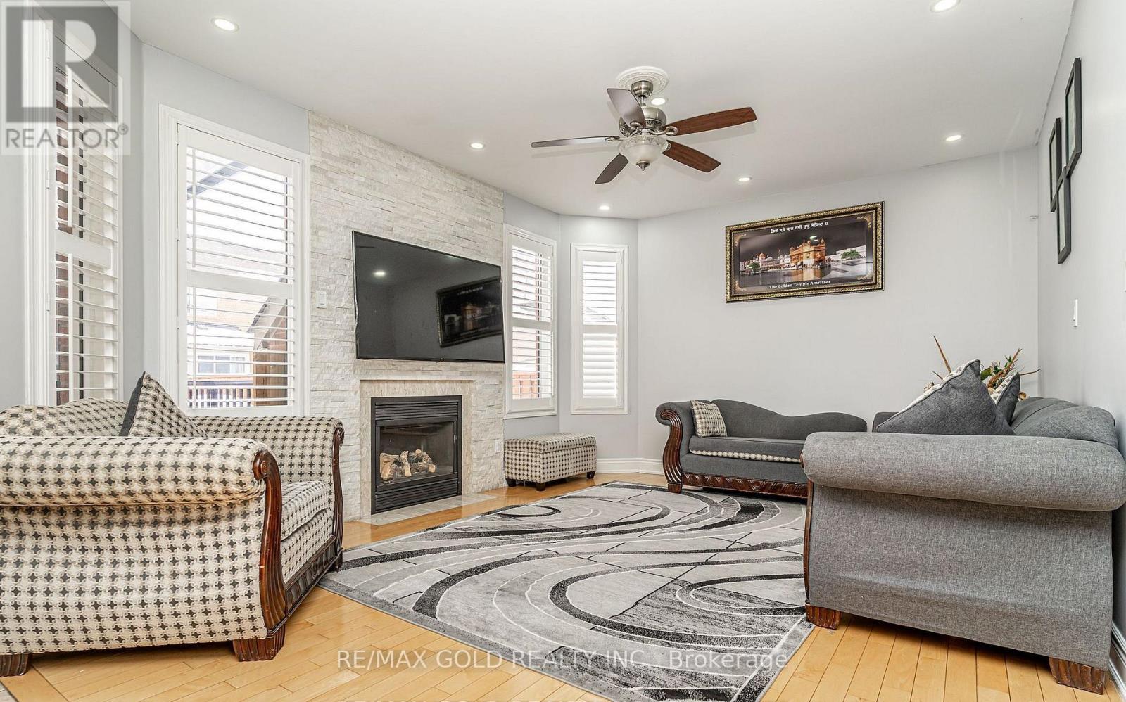 7 Bettey Road, Brampton (Vales Of Castlemore), Ontario  L6P 1S9 - Photo 13 - W12899498