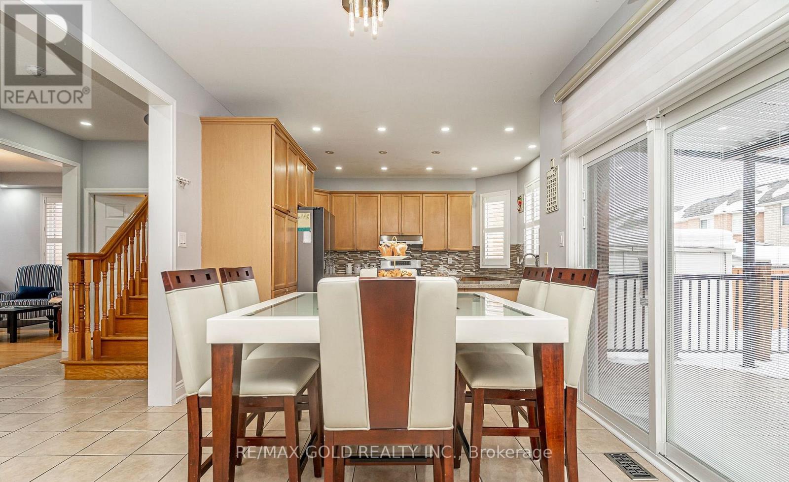 7 Bettey Road, Brampton (Vales Of Castlemore), Ontario  L6P 1S9 - Photo 15 - W12899498