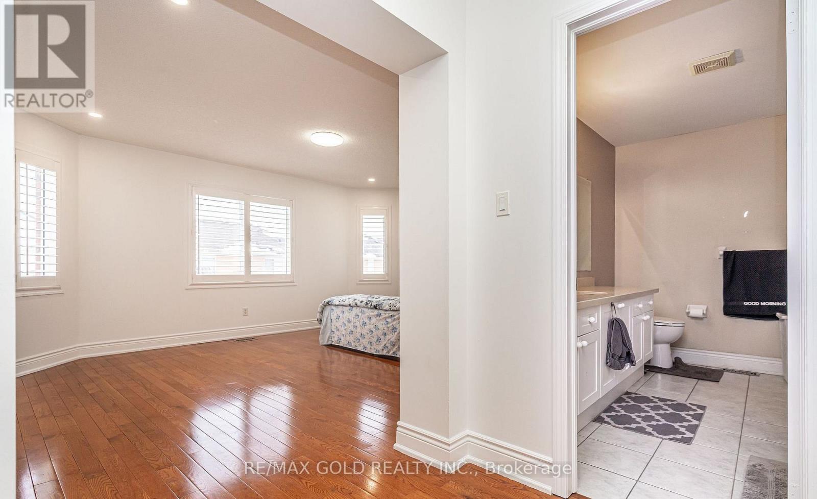 7 Bettey Road, Brampton (Vales Of Castlemore), Ontario  L6P 1S9 - Photo 24 - W12899498