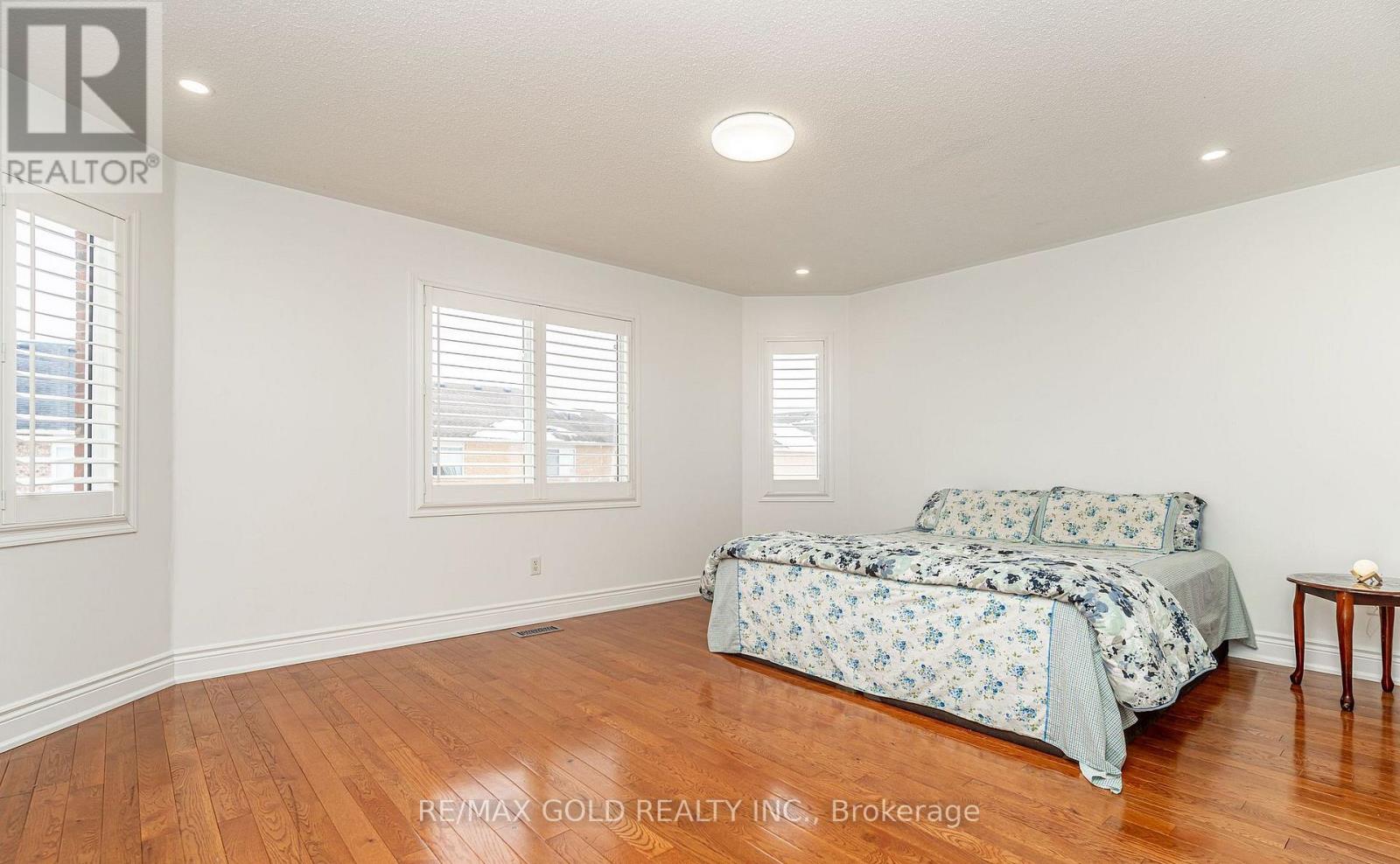 7 Bettey Road, Brampton (Vales Of Castlemore), Ontario  L6P 1S9 - Photo 25 - W12899498