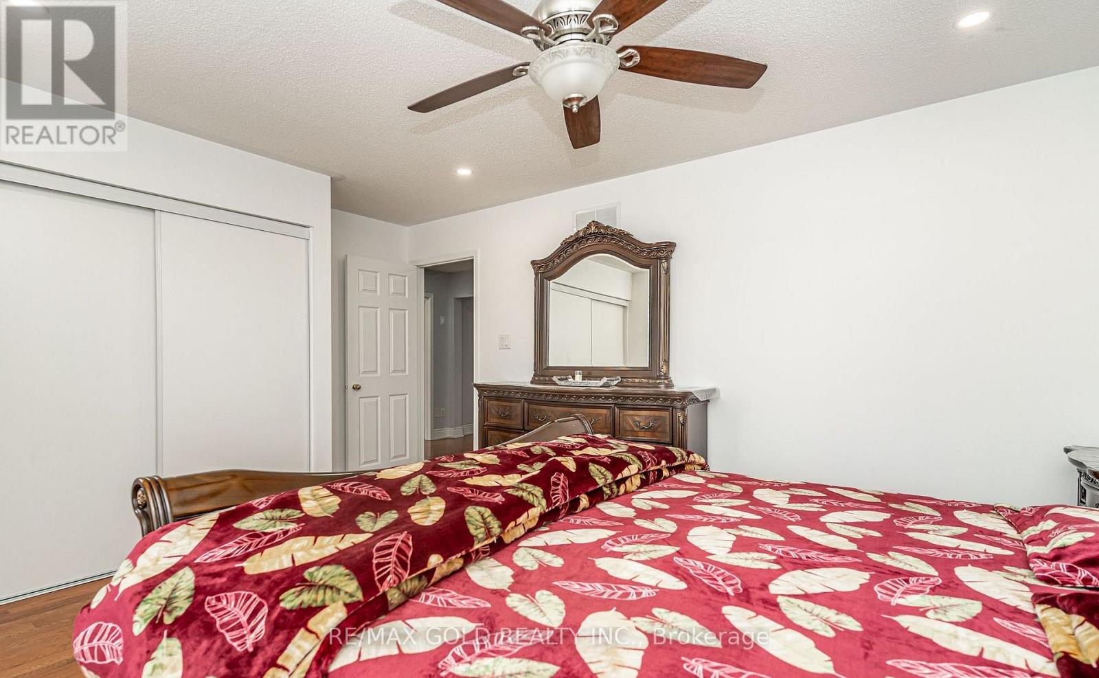 7 Bettey Road, Brampton (Vales Of Castlemore), Ontario  L6P 1S9 - Photo 30 - W12899498