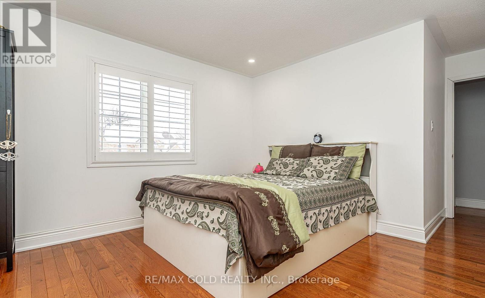 7 Bettey Road, Brampton (Vales Of Castlemore), Ontario  L6P 1S9 - Photo 32 - W12899498