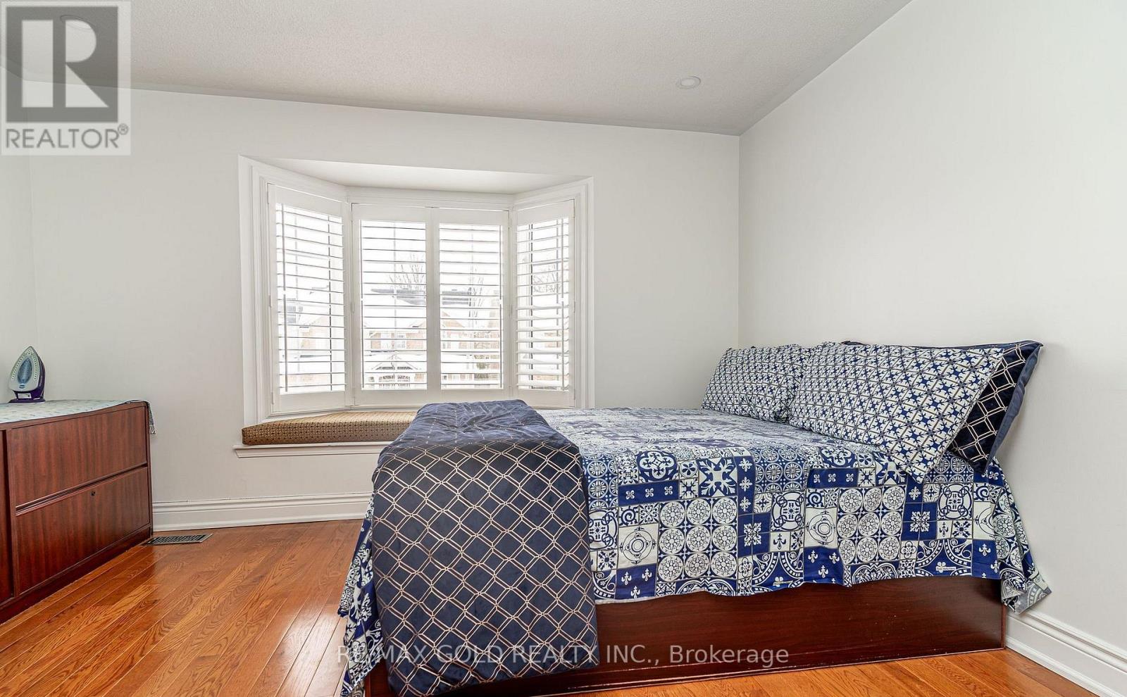 7 Bettey Road, Brampton (Vales Of Castlemore), Ontario  L6P 1S9 - Photo 34 - W12899498