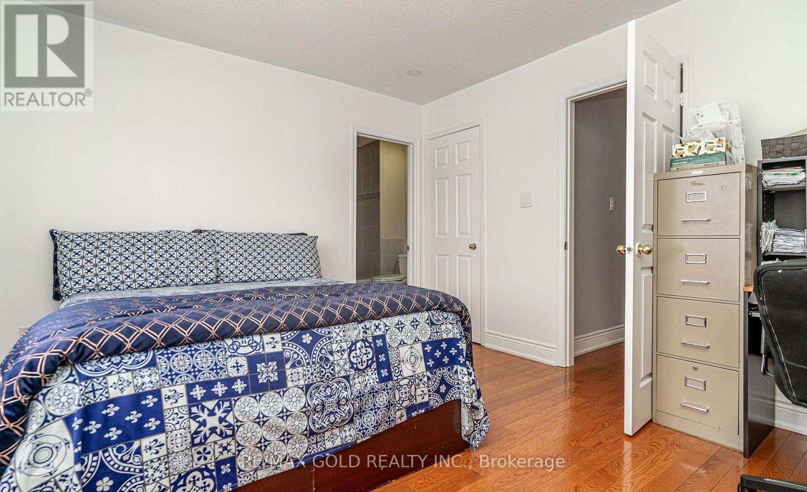 7 Bettey Road, Brampton (Vales Of Castlemore), Ontario  L6P 1S9 - Photo 35 - W12899498