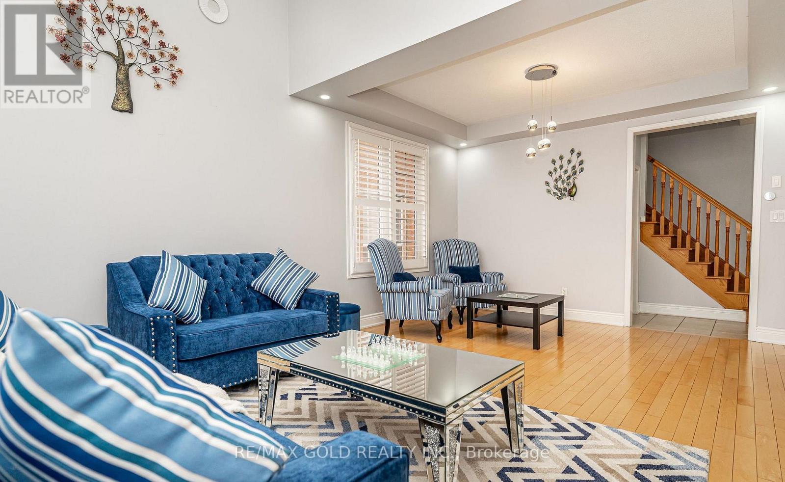 7 Bettey Road, Brampton (Vales Of Castlemore), Ontario  L6P 1S9 - Photo 9 - W12899498