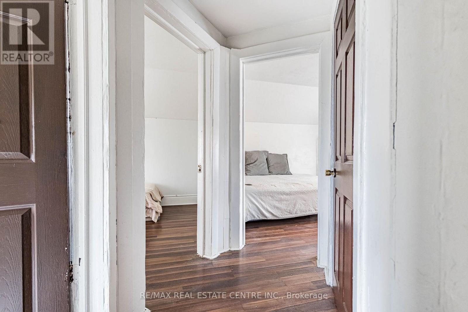 18 Hillcrest Avenue, Brampton, Ontario  L6W 1Y8 - Photo 20 - W12899512